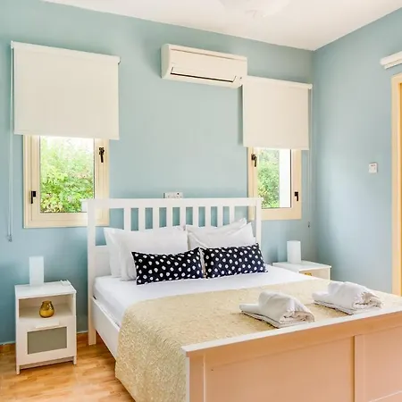 Deja Blue By Ezoria Villa Coral Bay