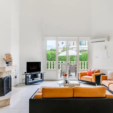 Deja Blue By Ezoria Villa *