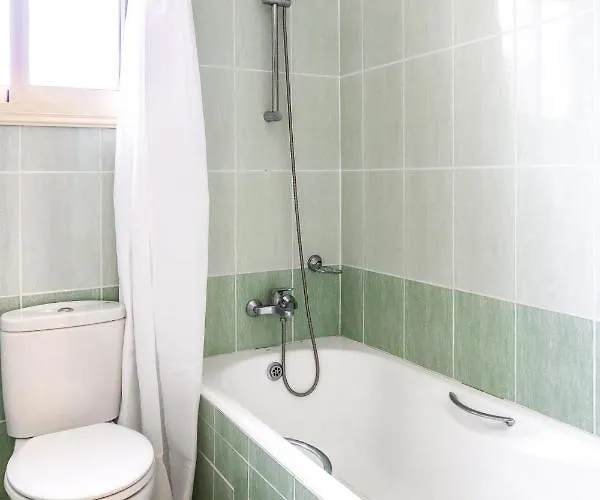 Vila Deja Blue By Ezoria Coral Bay