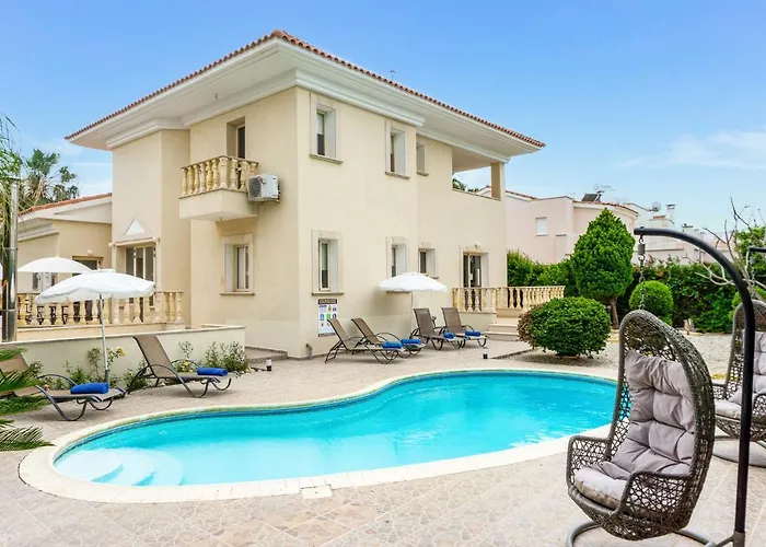 Vila Deja Blue By Ezoria Coral Bay