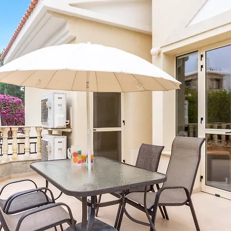 Deja Blue By Ezoria *