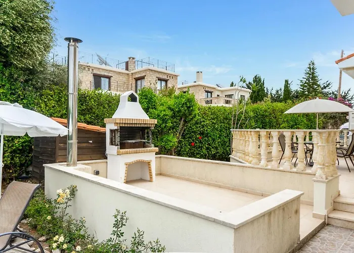 Villa Deja Blue By Ezoria